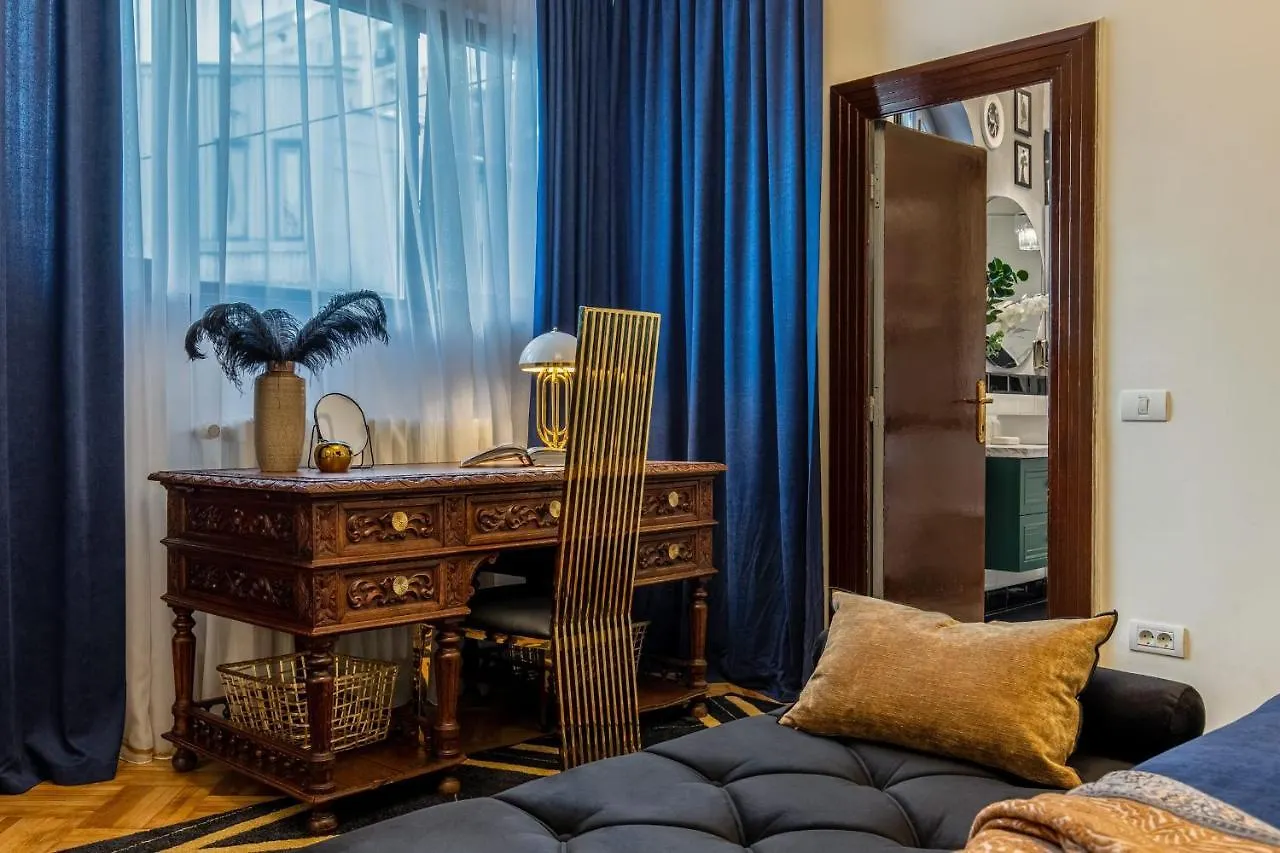 Holt - The Great Gatsby Villa Bucharest 0*,