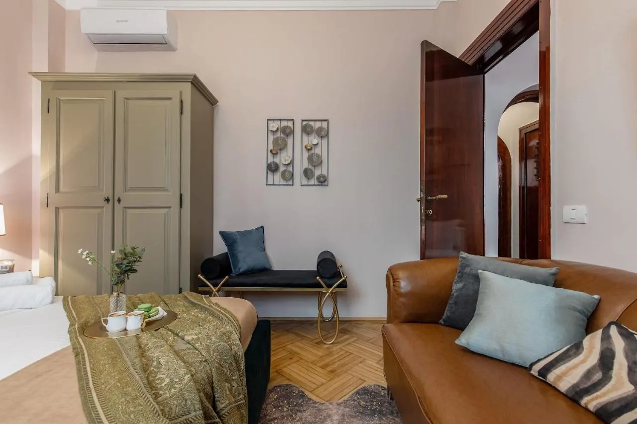 Holt - The Great Gatsby Villa Bucharest Holiday home